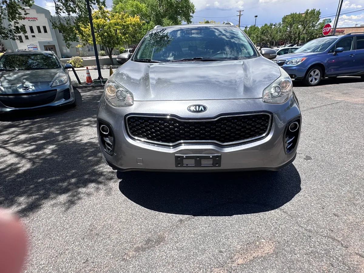 2017 Kia Sportage — photo 2
