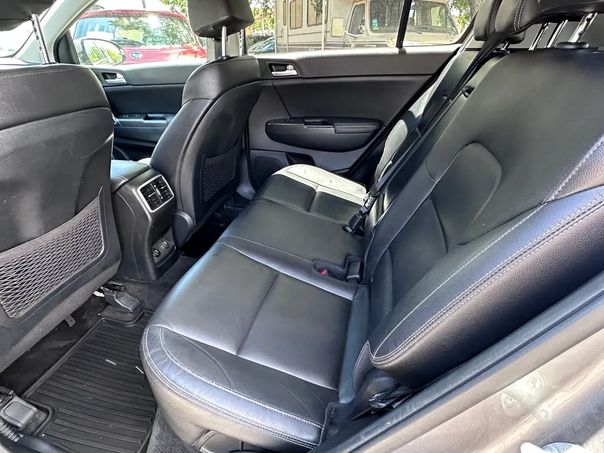 2017 Kia Sportage — photo 9