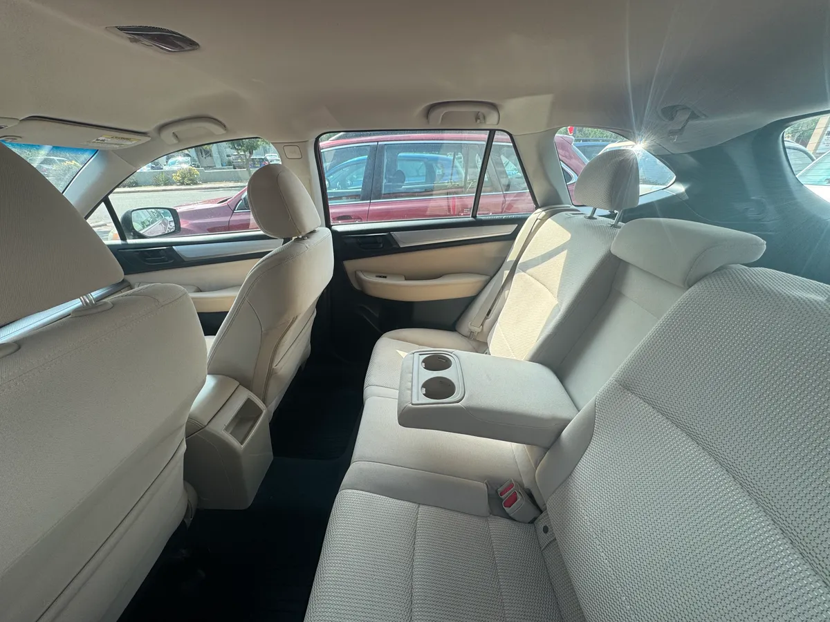 2017 Subaru Outback — photo 7