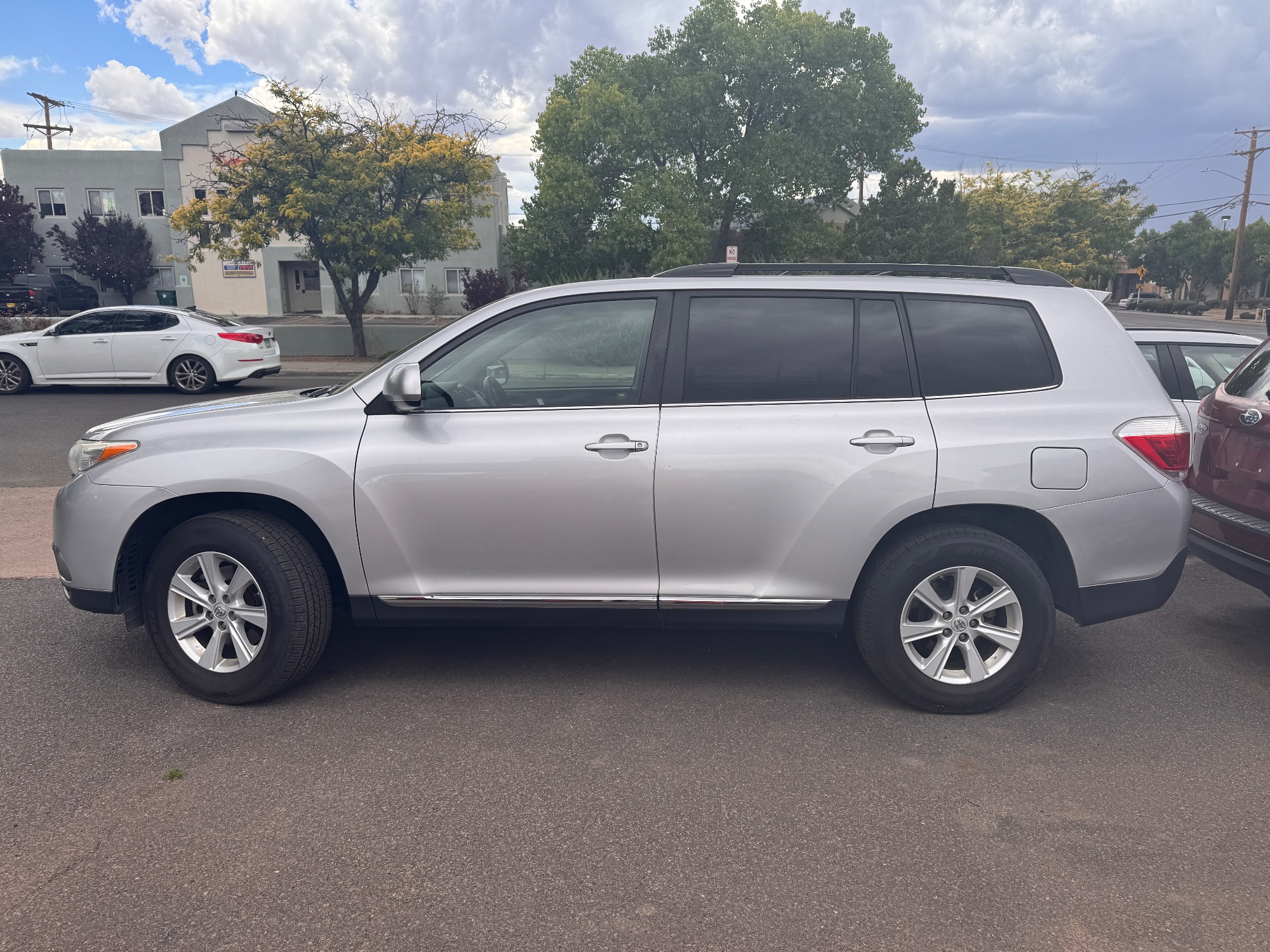 2011 Toyota Highlander — photo 9
