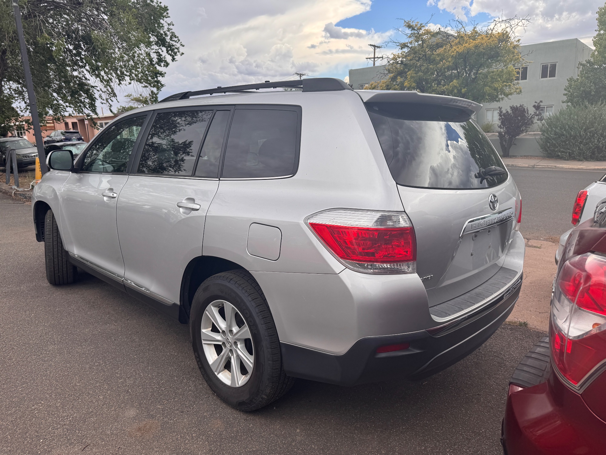 2011 Toyota Highlander — photo 4